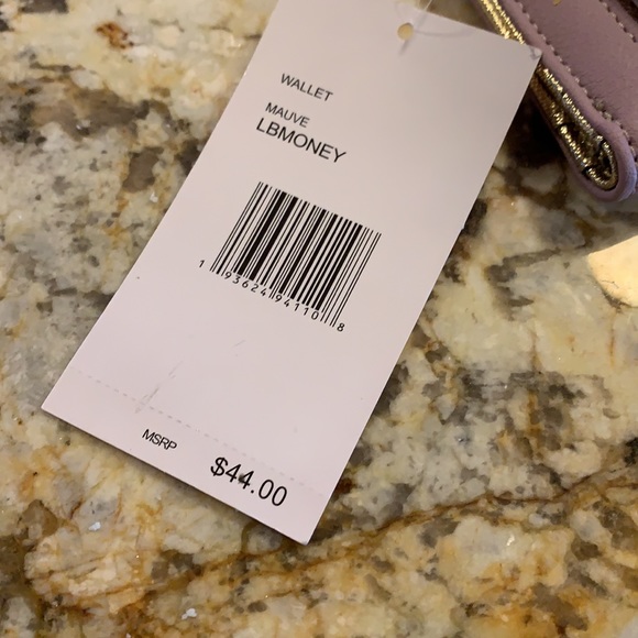 Betsey Johnson wallet - Picture 4 of 4